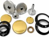 Kit Rinnovo Bruciatori Glem Gas 4 Fuochi – 16 Pezzi Made in Italy – 4 Bruciatori Alluminio Lucido + 4 Spartifiamma Ottone Lucido + 4 Anelli Coprifiamma Smaltati Neri